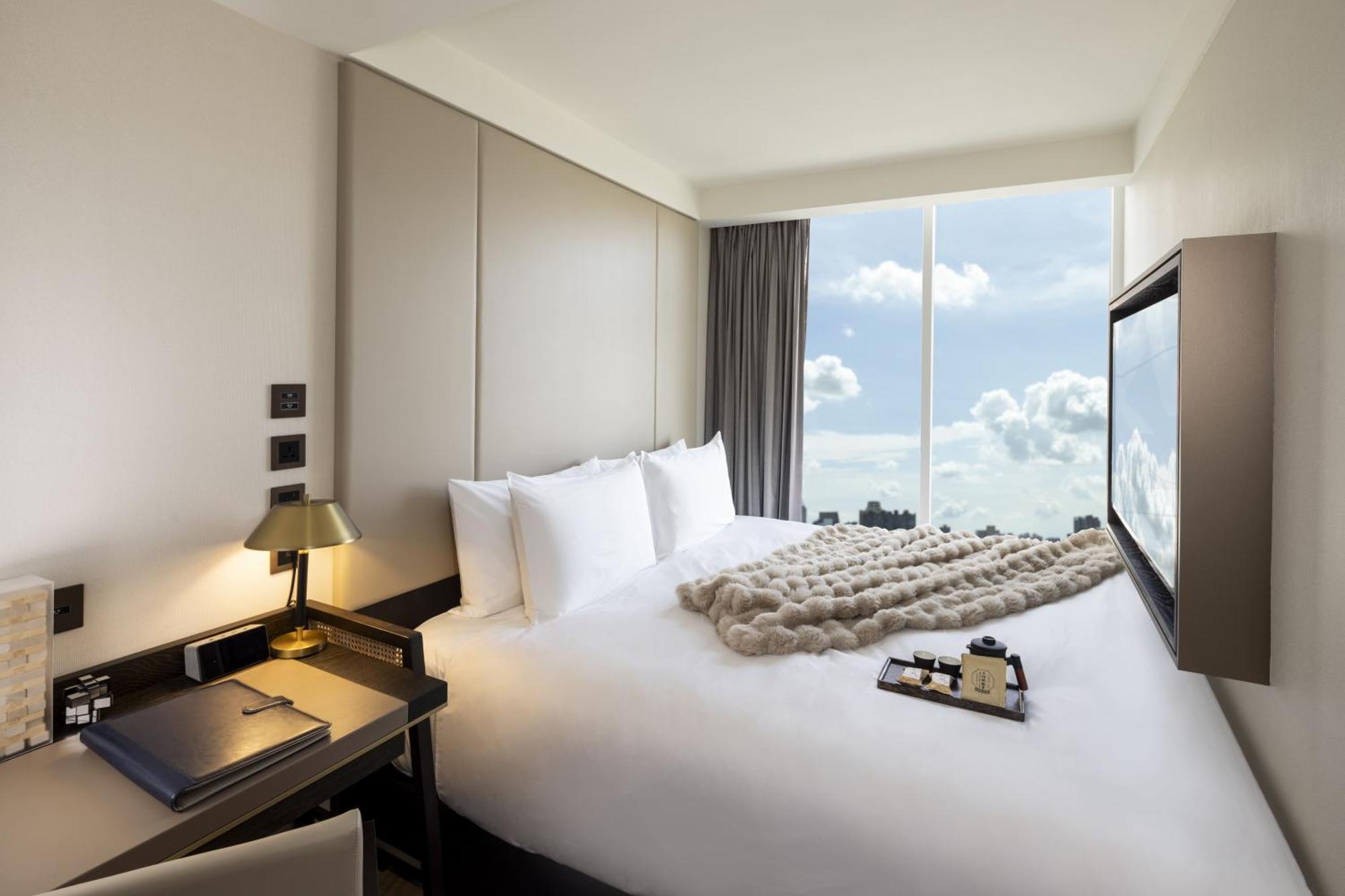Voyage Kaohsiung By Cosmos Oasis Hotell Exteriör bild