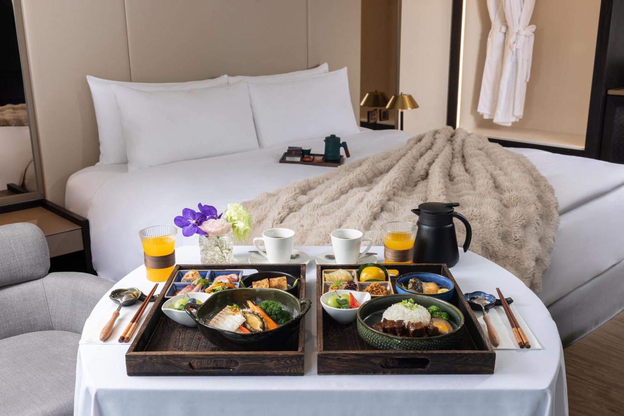 Voyage Kaohsiung By Cosmos Oasis Hotell Exteriör bild